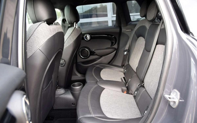 MINI Cooper S cena 69900 przebieg: 120000, rok produkcji 2016 z Jelcz-Laskowice małe 466